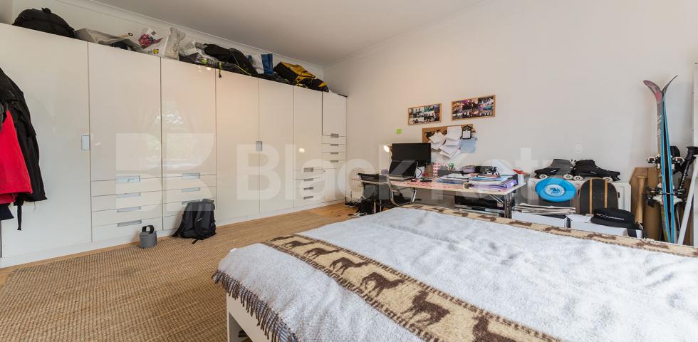 			New Instruction, 1 Bedroom, 1 bath, 1 reception Flat			 Highbury New Park, HIGHBURY 